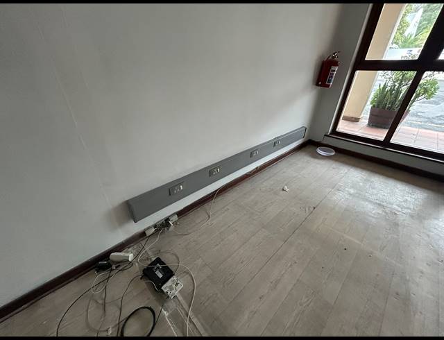 56M² BUILDING TO LET IN HOUT BAY CENTRAL